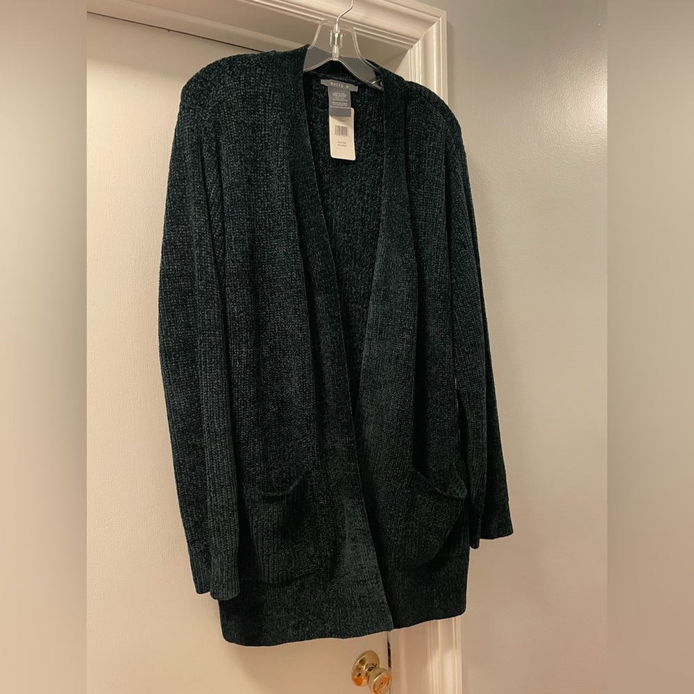 NWT matty m - Cardigan 2 front pockets XXL - 33 inches length - Hunter Green